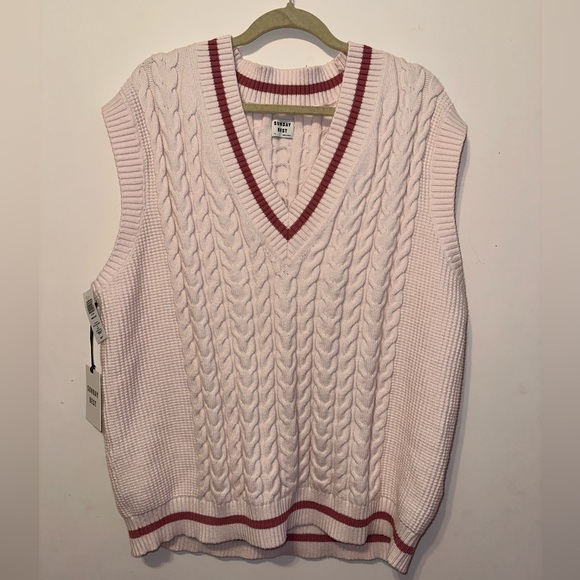 Sunday Best Winston Sweater Vest Frosted Rose/Raspbry XL from aritzia - Picture 1 of 4
